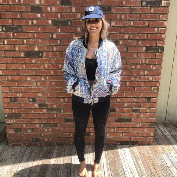 Free People Printed Jacket Zip Up NWOT Medium - Picture 2 of 6
